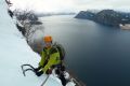 Eisklettern mit Meerblick